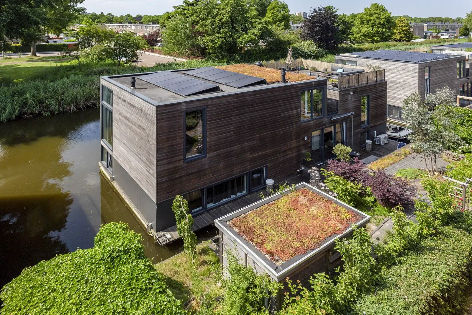 Amsterdam 水岸木屋 | 现代设计与自然美景的完美融合-16