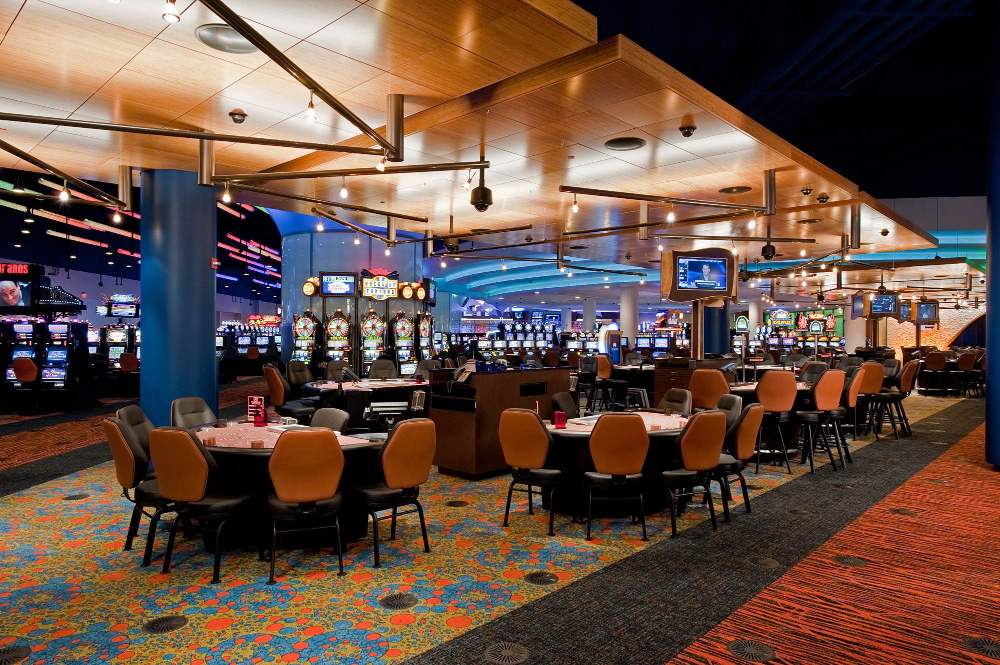 火焰守护者赌场 | 室内设计之美-11