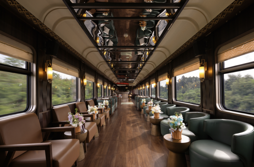 “熊猫专列·成都号”开启试乘体验!坐着火车吃火锅,顺便还能看熊猫-15