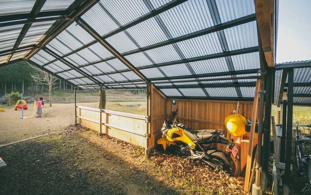 三胎家庭住进深山10年，人均6㎡卧室，却坐拥整片山林-62