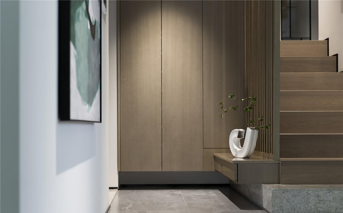 旧宅翻新变现代简约大宅,收纳空间丰富-6