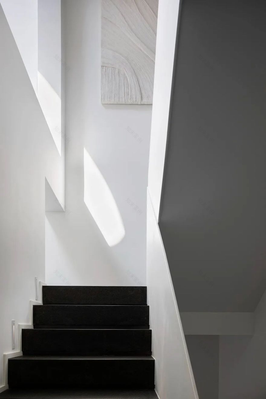 在家拥有一座迷你美术馆丨中国东莞-29