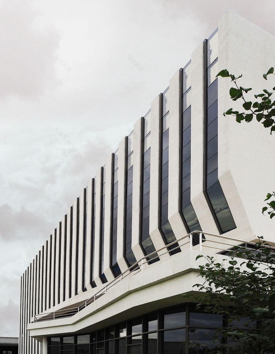 切片层岩 · 赤峰市林西县工业园区的立体艺塑办公建筑丨蒙古丨大连松岩建筑设计院有限公司-17