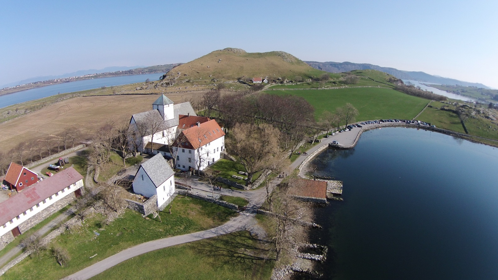 挪威百年船屋的现代改造-33