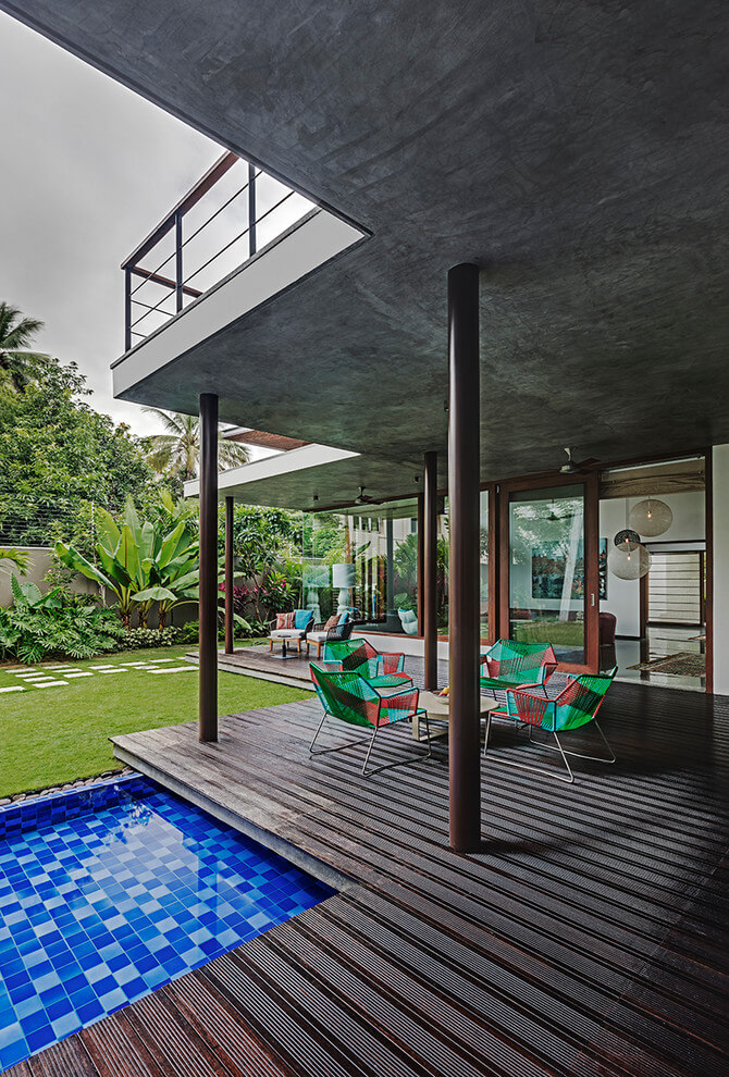 House 1058 by Khosla Associates Cantilevered timber clad and staggered rooms oriented towards the internal garden   Page 2 of 2   CAANdesign  Architecture and home design blog-0