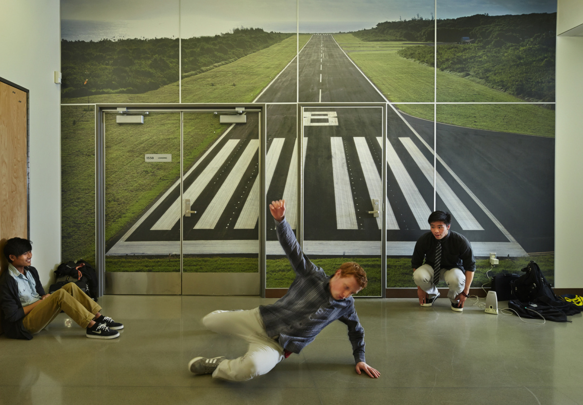 雷斯贝克航空高中-29