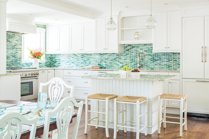 Adorable and Dreamy South Beach Style House-12