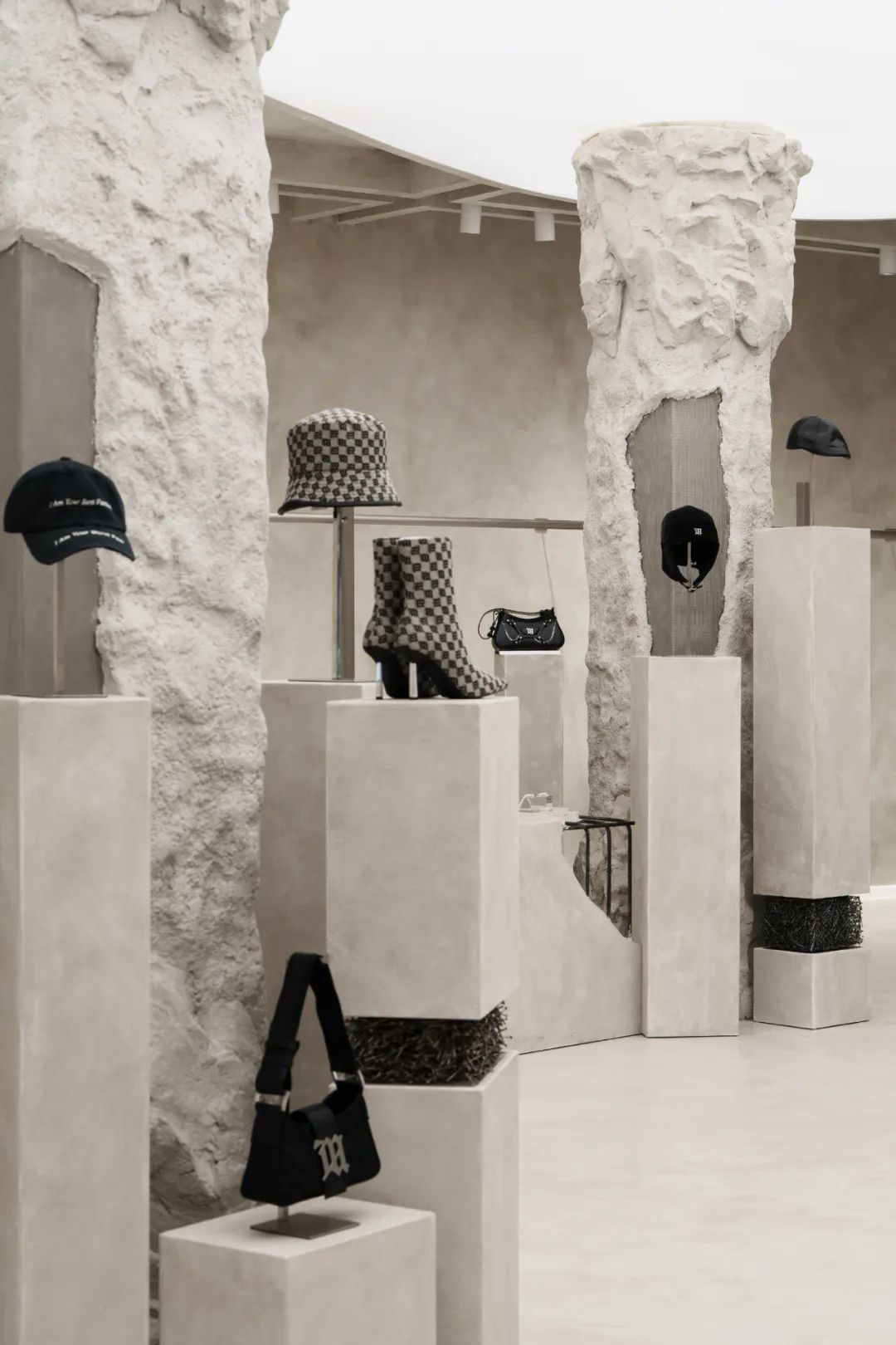 MISBHV 成都祠堂街旗舰店丨中国成都-10