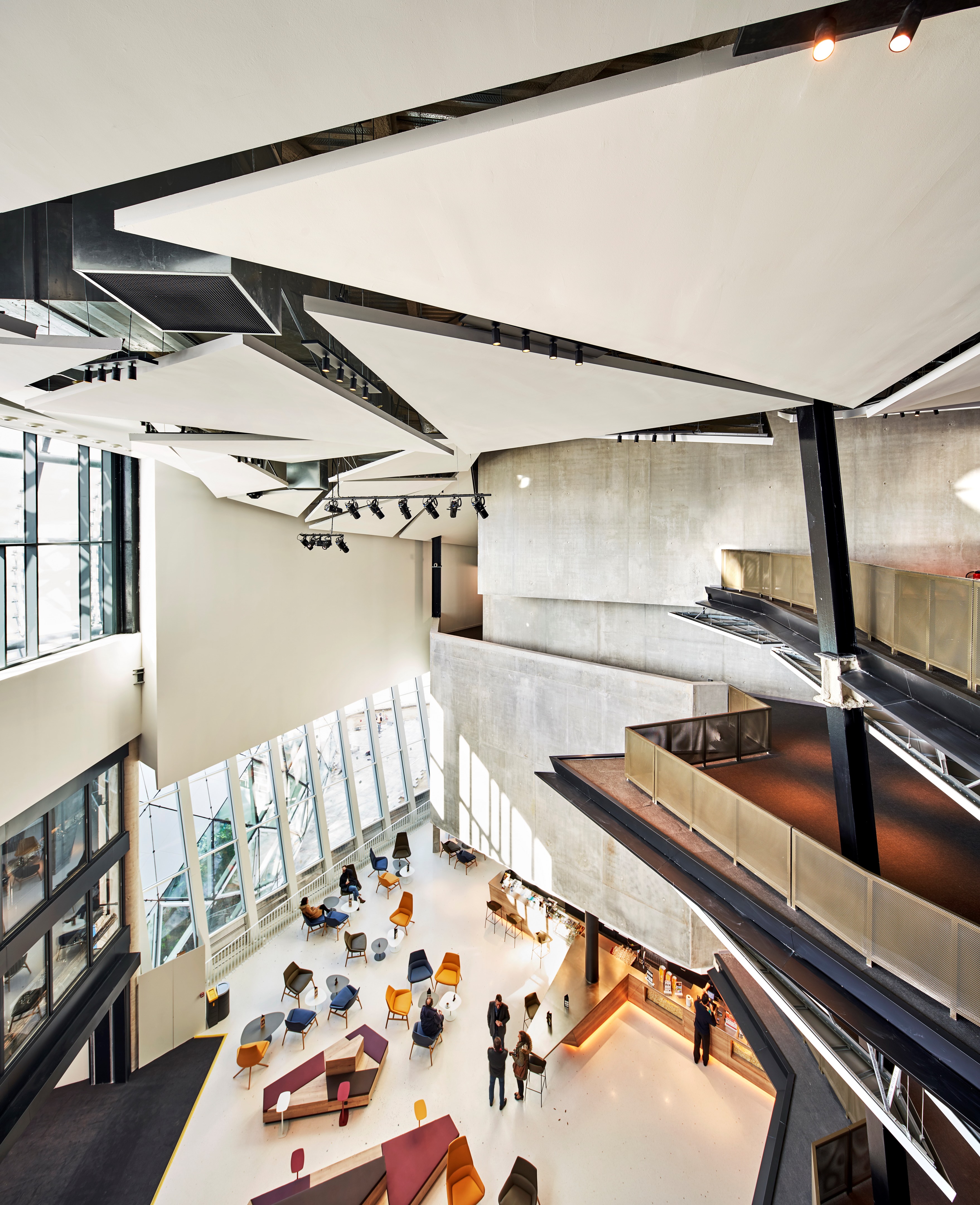 法国购物中心 UGC Ciné·Cité新型多厅影院-8