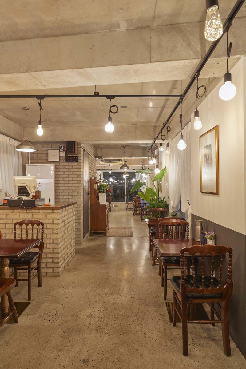 30 平米日式餐厅，极简风格打造温馨空间-11