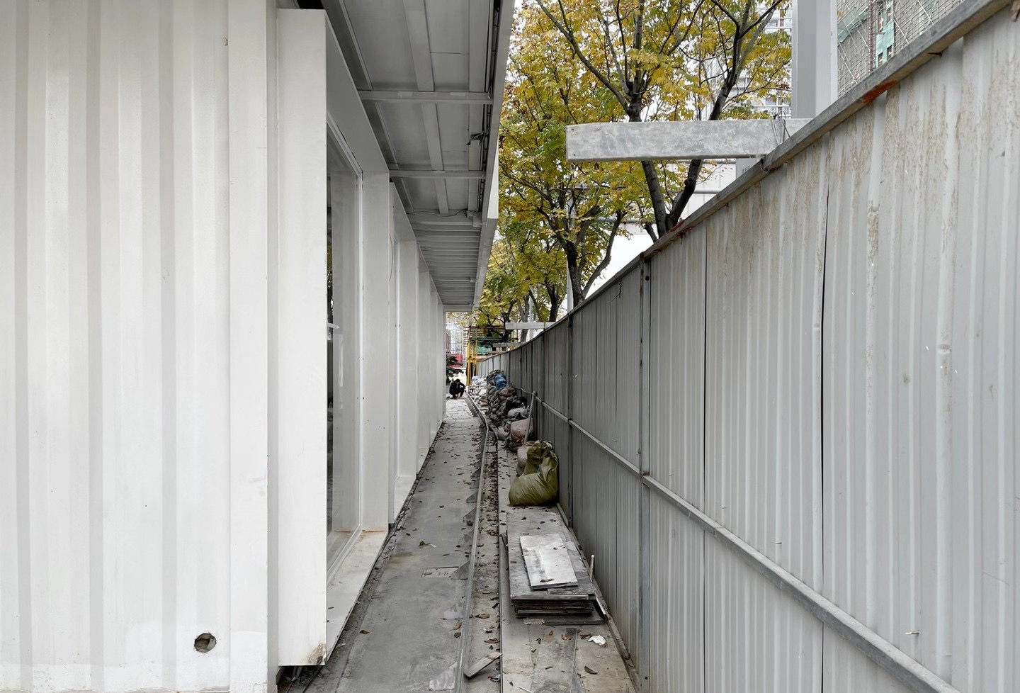 城市里的微景观 · 山外有山丨己十空间设计-7