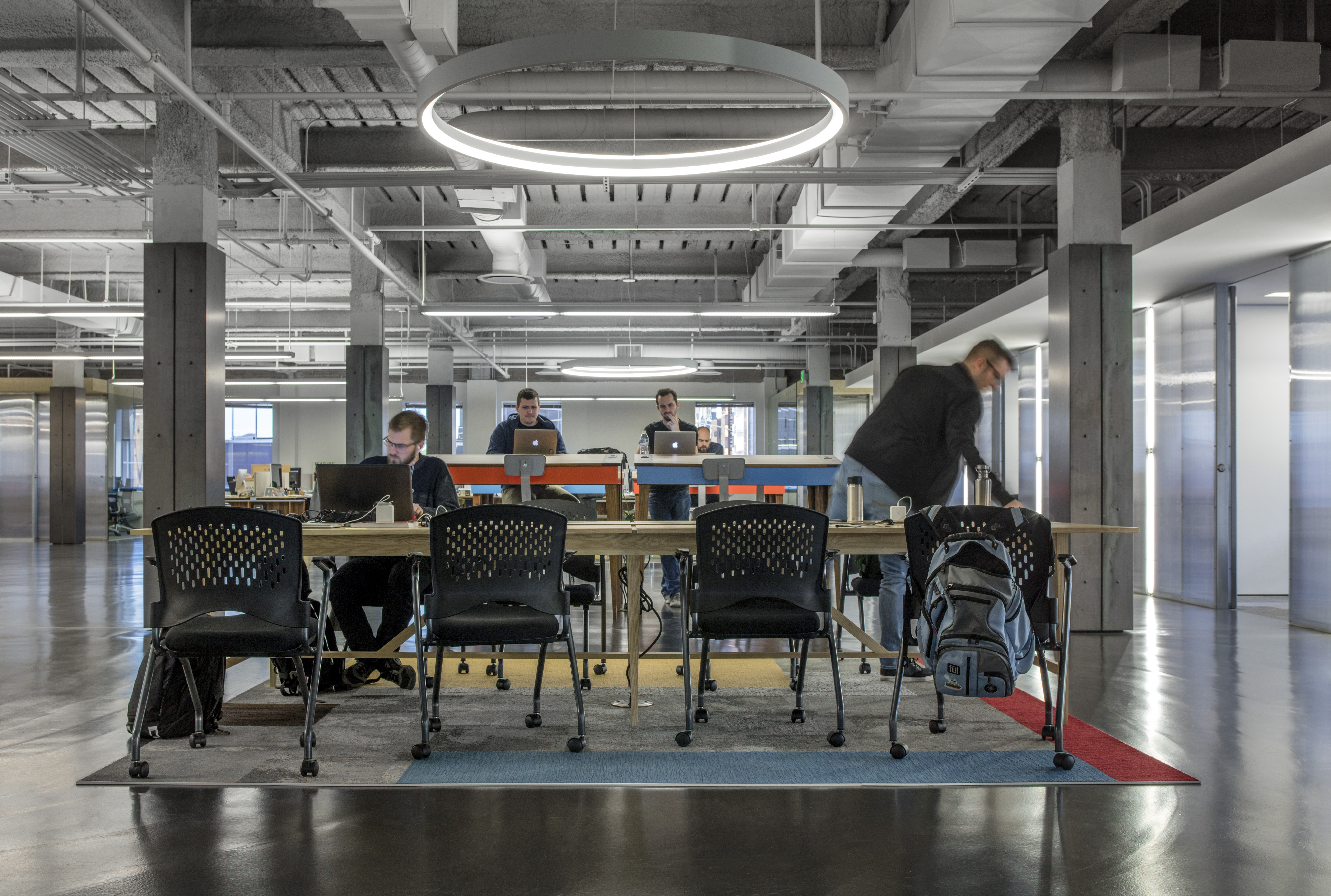 市井繁华之心 · 180 度公司打造的 Phoeni· 创业空间-21