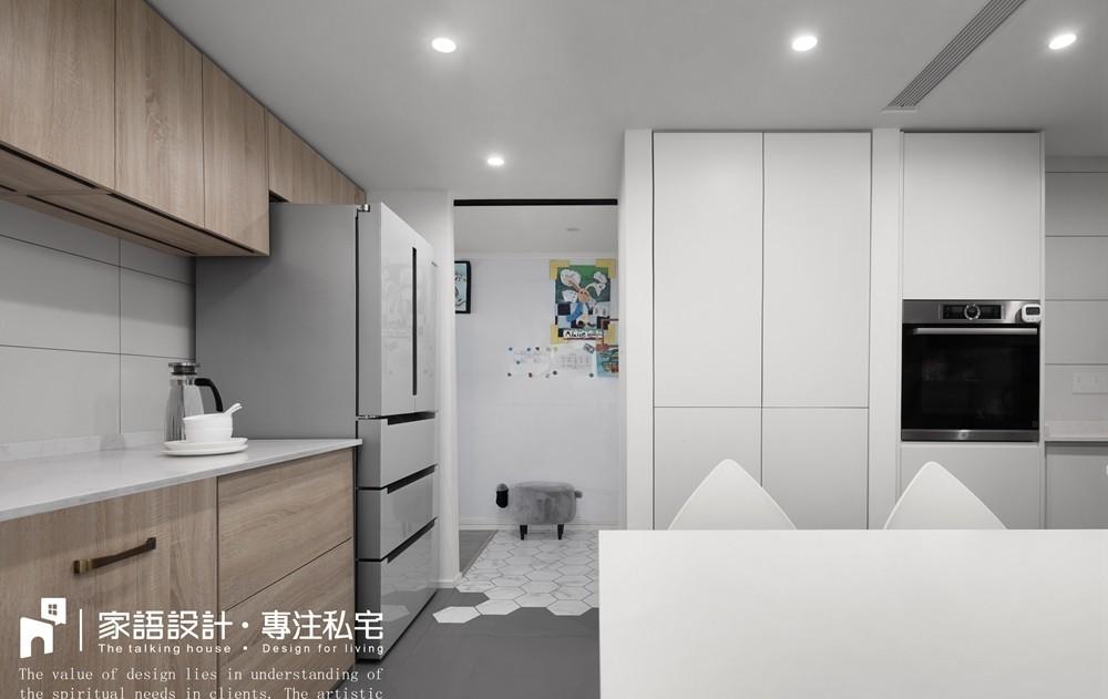 极简原木风家居设计,温馨舒适又安全-8