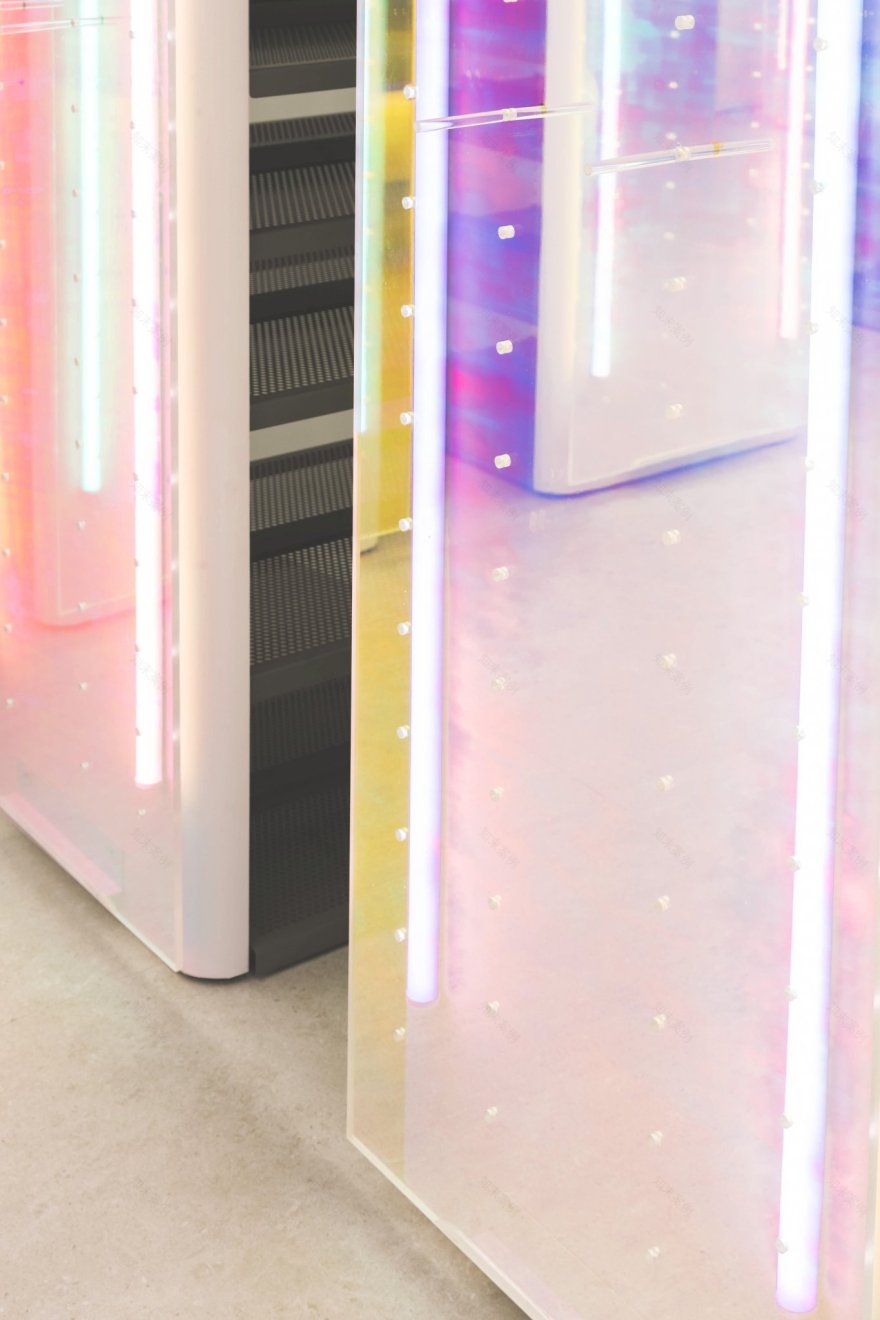 Ulanka “Pit Stop Shopping” by CuldeSac-23