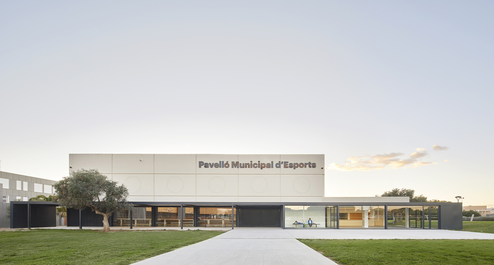 Municipal Sports Pavilion of Vila-43