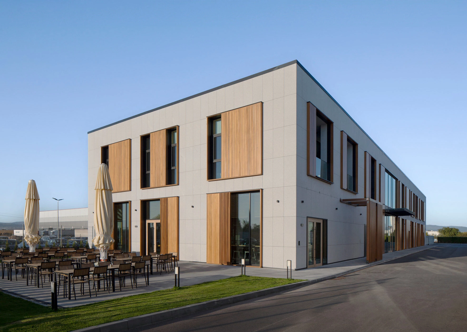 ROLLPLAST 行政大楼丨保加利亚丨IPA 建筑事务所等-22