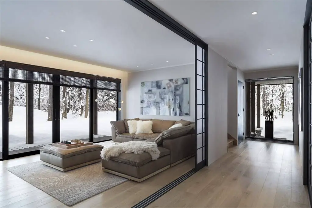 日本山林中传统与现代结合的别墅设计-4