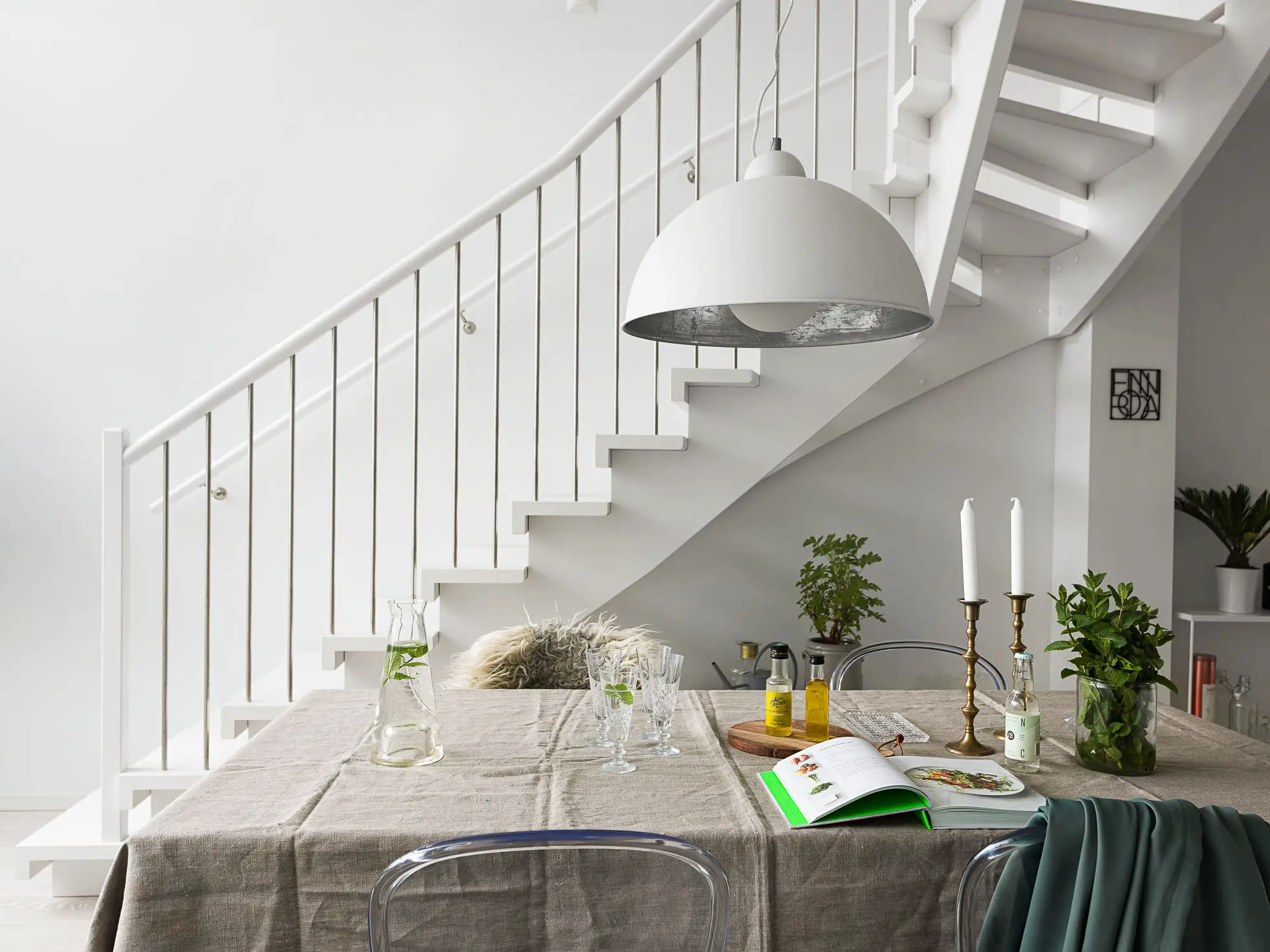 海滨工业风复式公寓设计-9