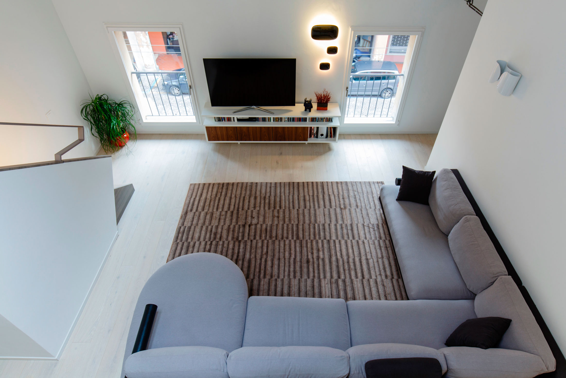 在博洛尼亚当代阁楼公寓-0