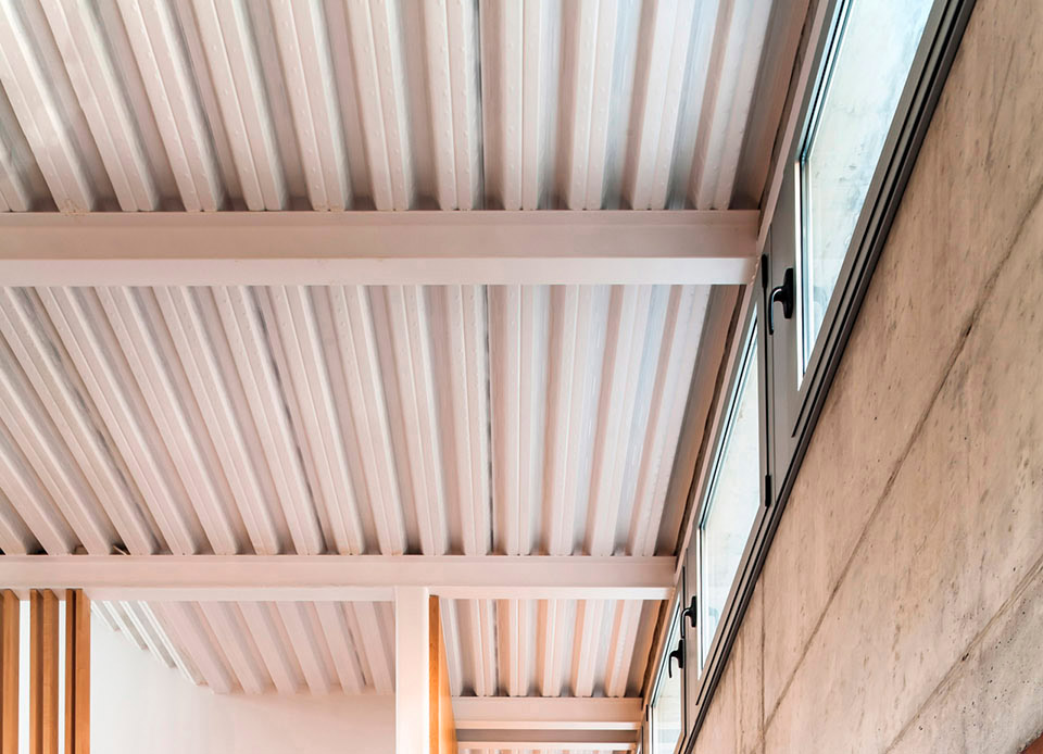 灵活布局的自然光住宅-32