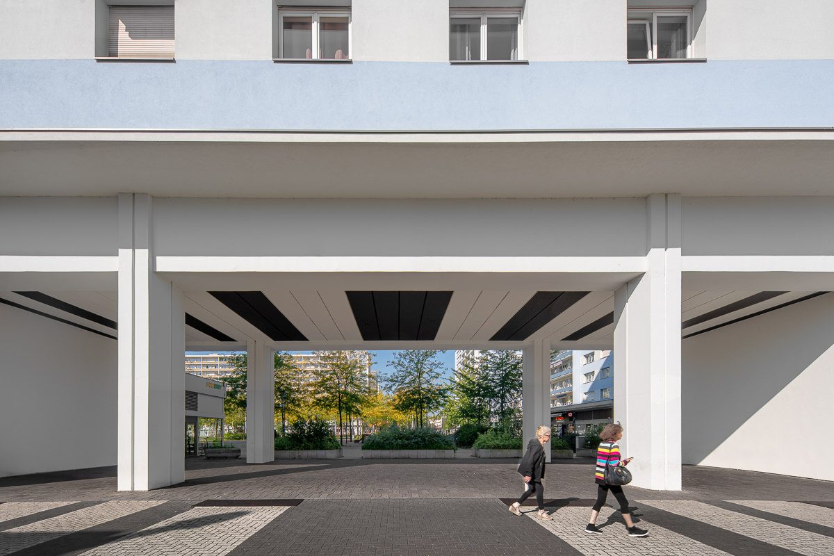 CNb.archi
/ Rénovation énergétique et patrimoniale d’une copropriété emblématique à l’Esplanade
-12