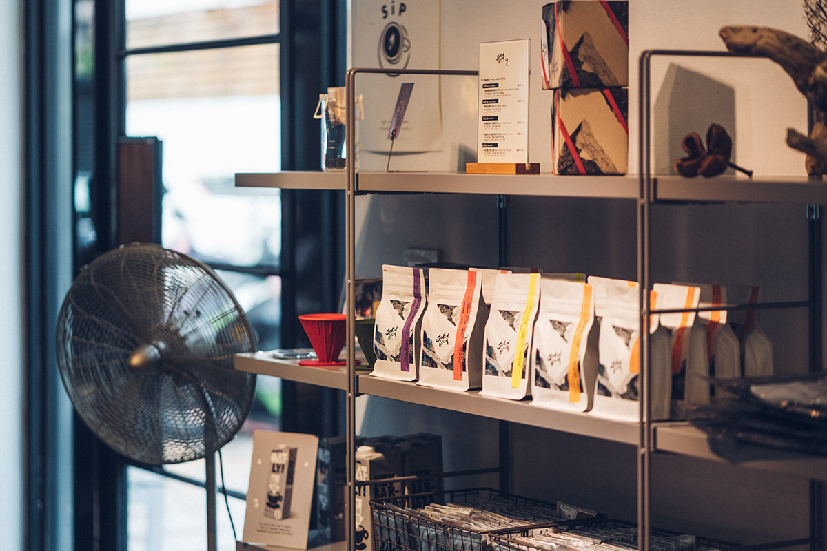 台中硬豆咖啡店丨中国台中-6