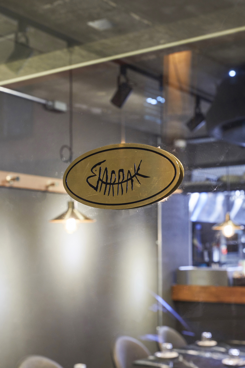 现代简约风 13 坪日式料理店设计-14