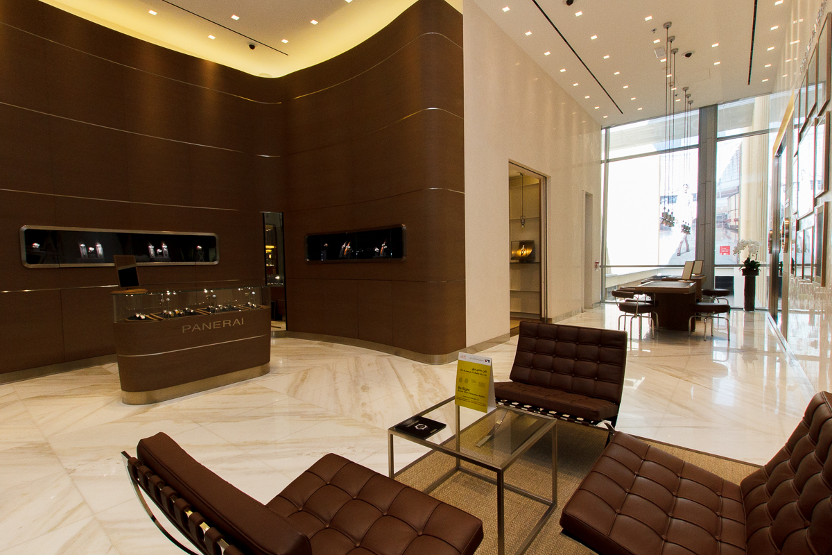 迪拜购物中心 Officine Panerai 精品店-11