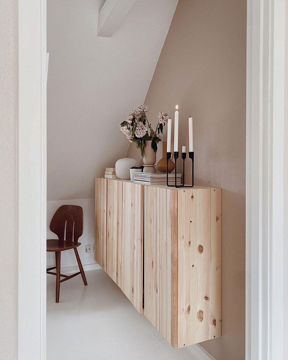 丹麦温馨舒适的顶层公寓设计-18