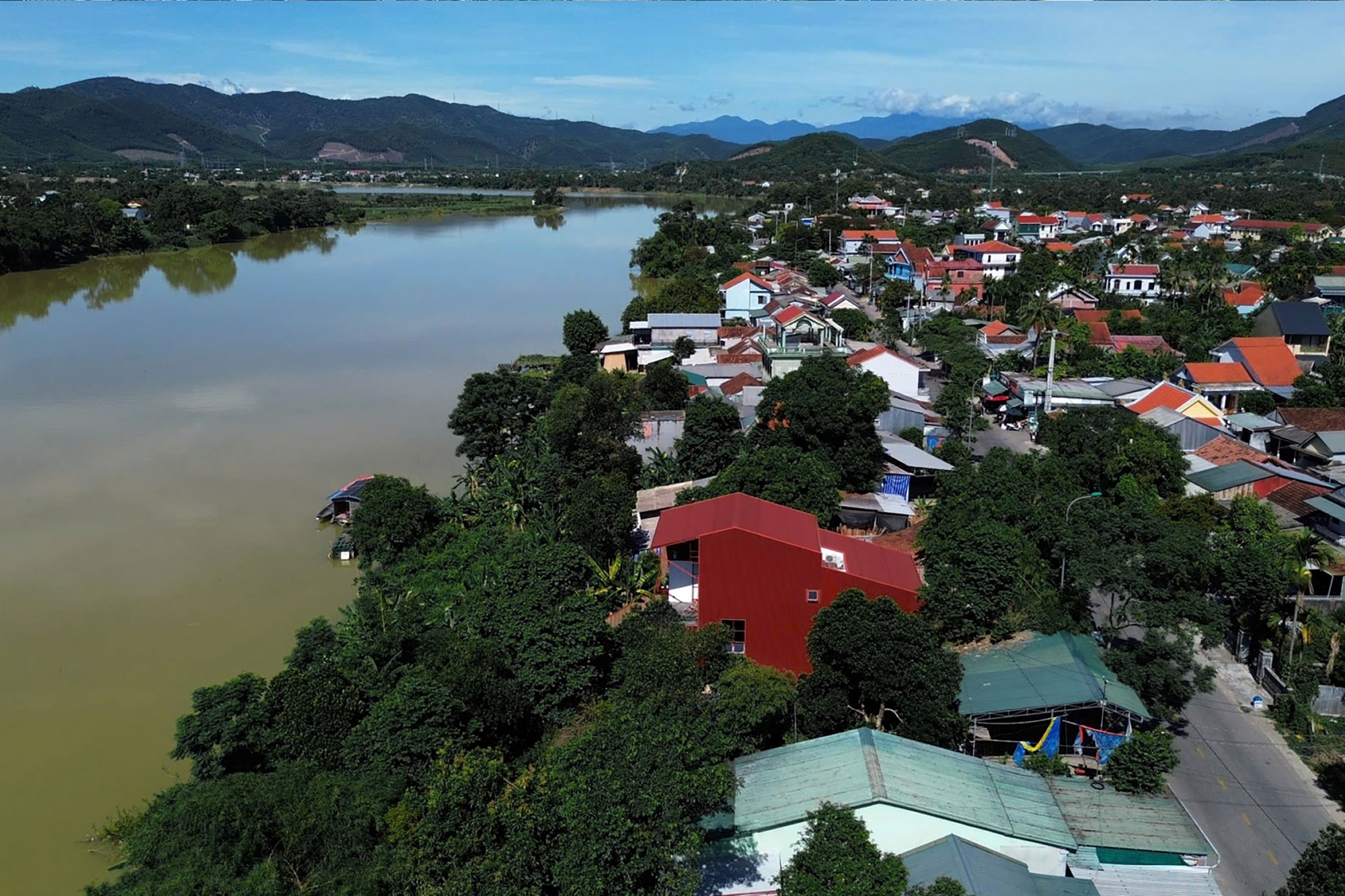 猩红亭丨越南丨DUHA Architects-41