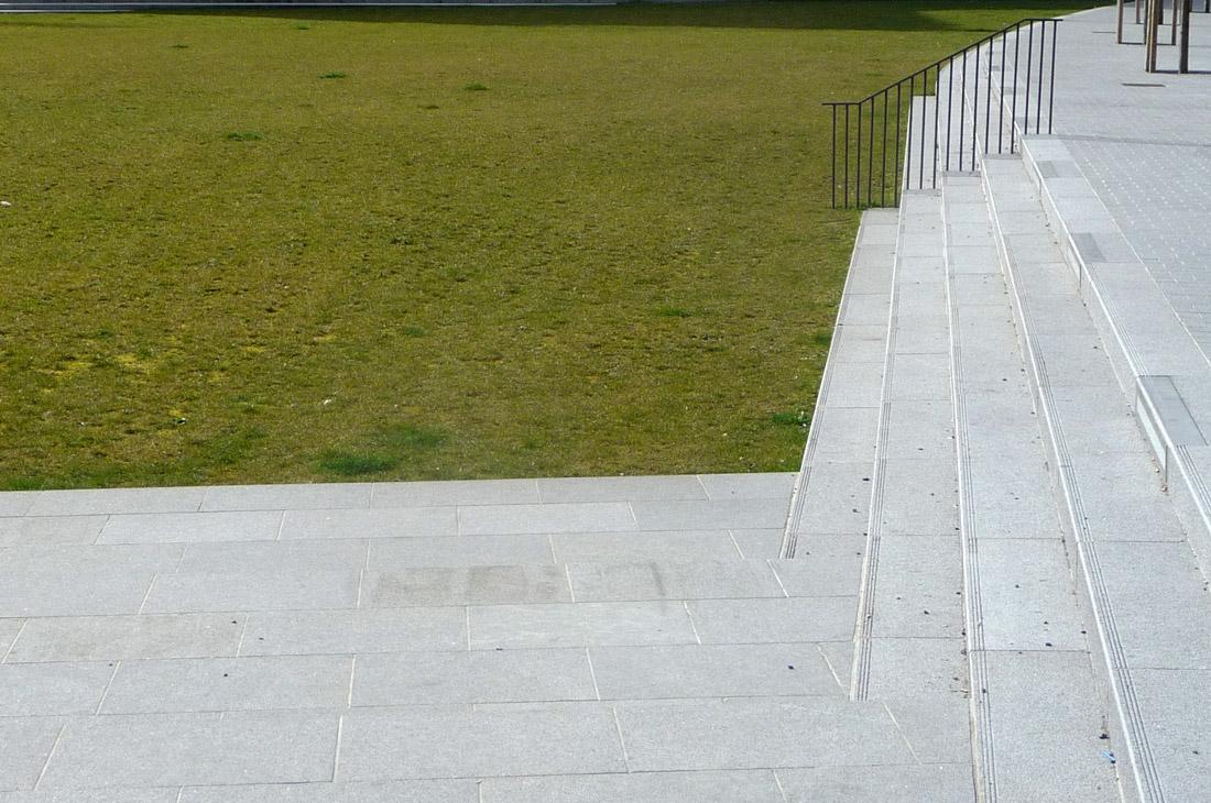 历史交织的阿尔芒提埃尔广场-28