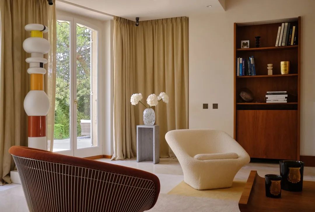 硬装越简单越高级！这套度假屋堪称中古风装修教科书-12