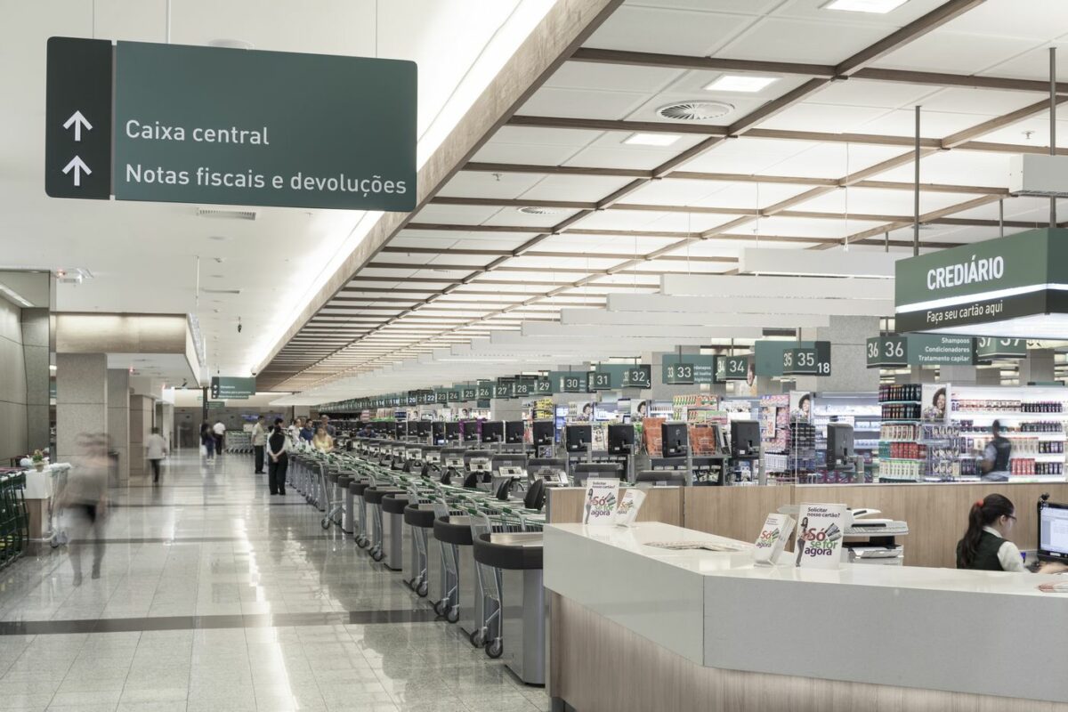 Hipermercado Zaffari Wallig - /STUDIOMDA - Wayfinding Design-0