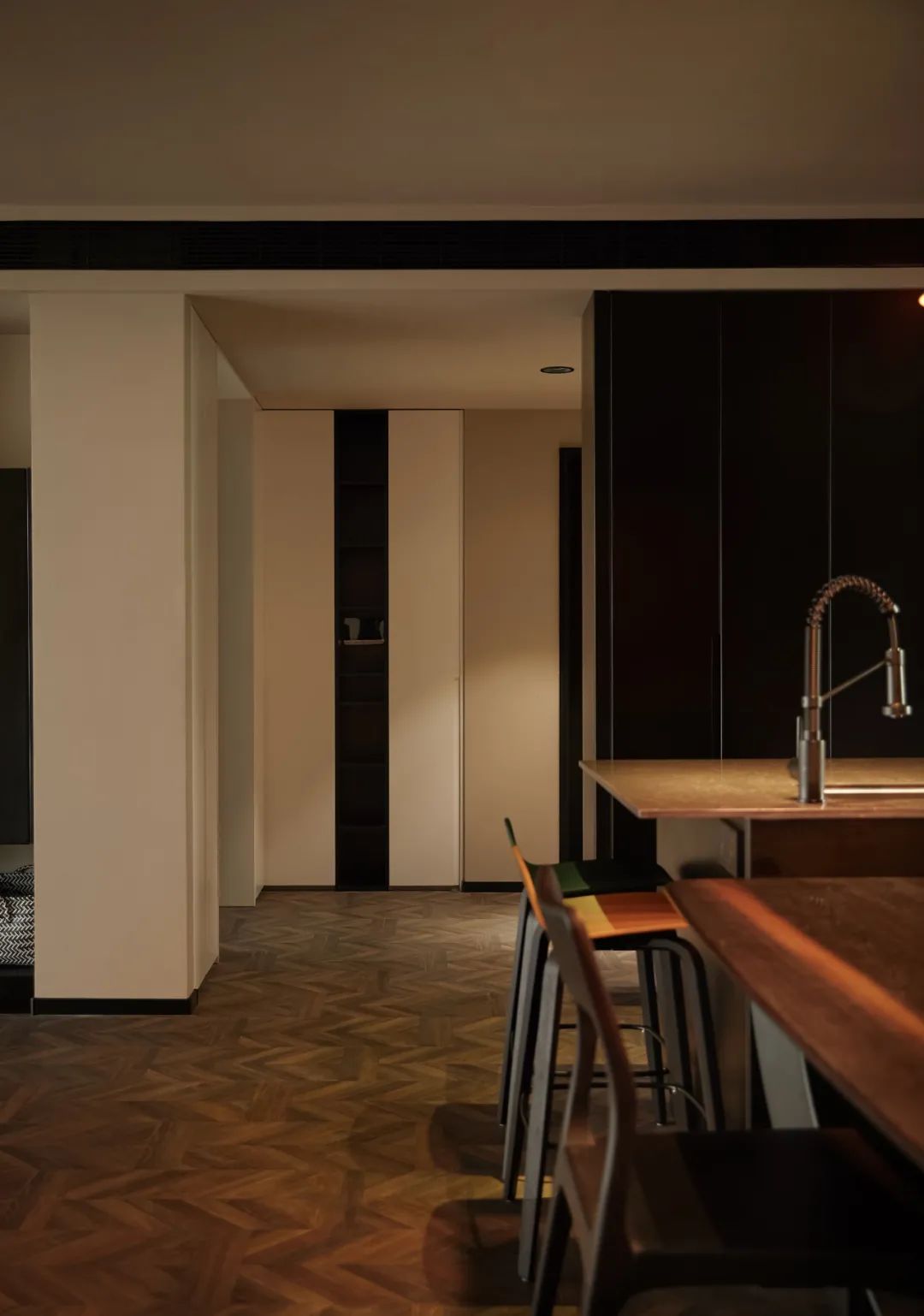 佐耳设计打造舒适治愈家居空间-12