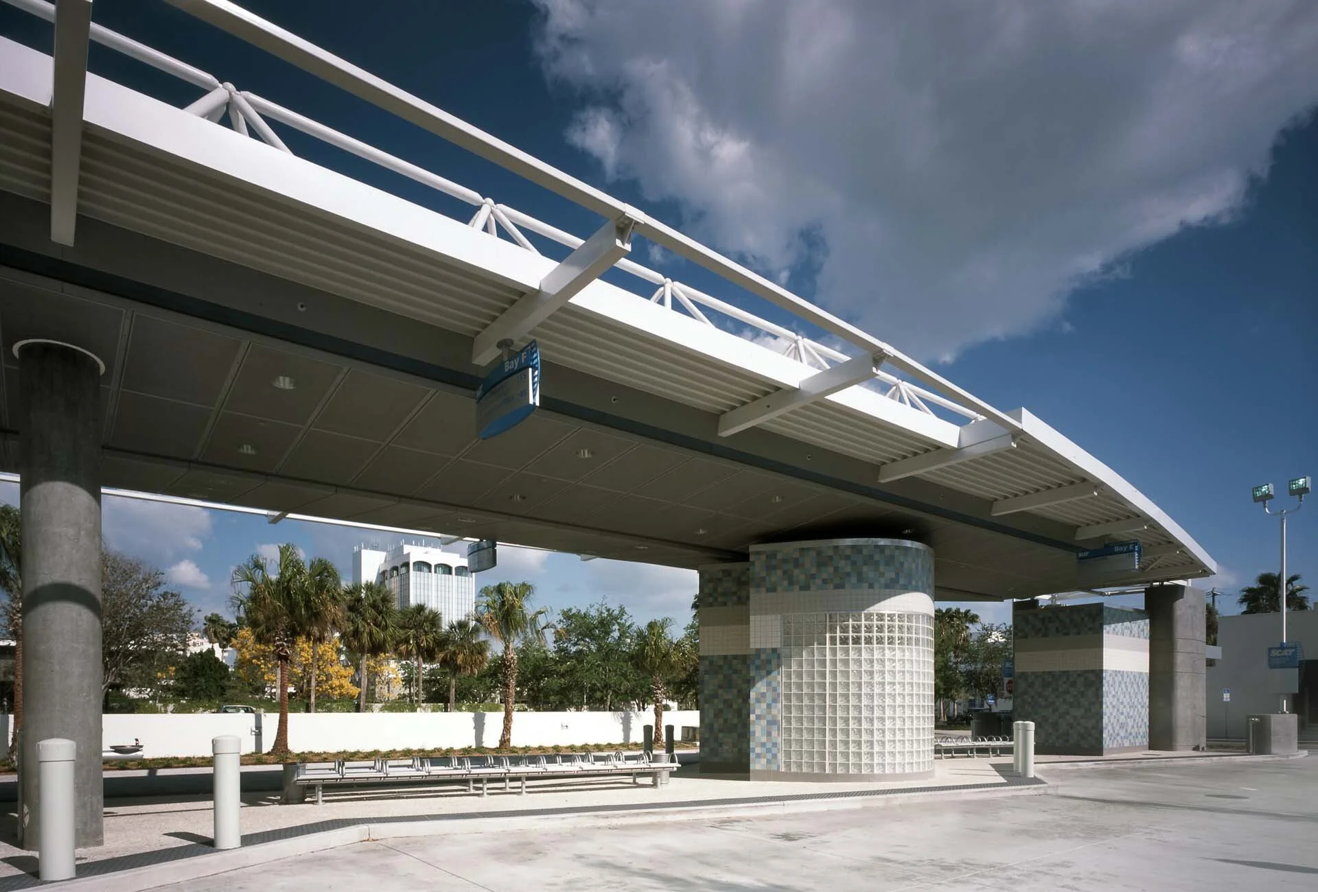 萨拉索塔公交换乘设施丨乌拉圭佛罗里达丨SEIBERT ARCHITECTS-4