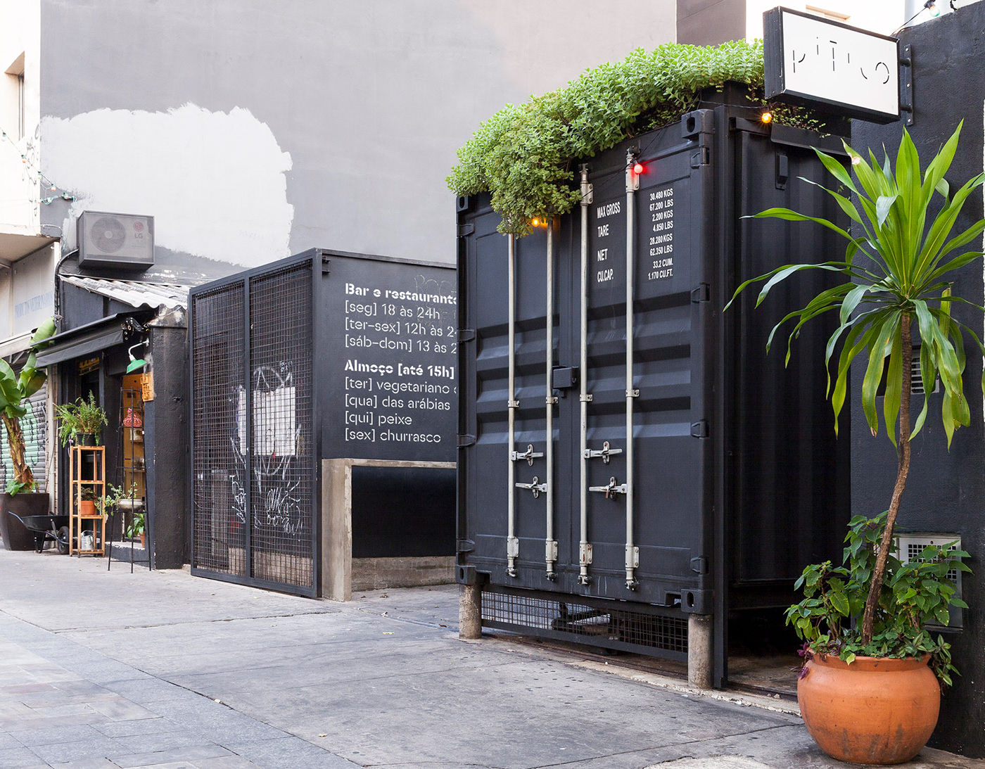 小而美的 Pitico 餐厅，视觉与标识的完美融合-1