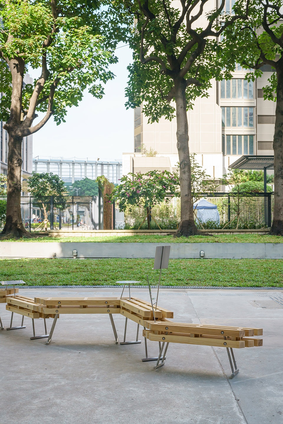 “连里枝”长椅丨中国香港丨纳研作室-20