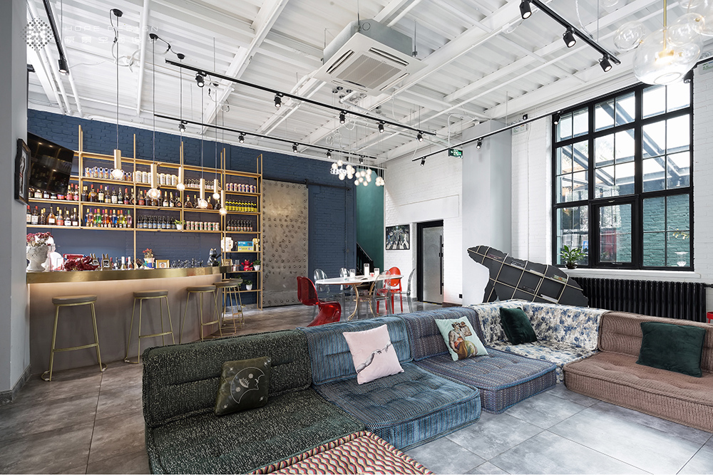 打破常规，在假日中碰撞 | 原景空间设计-25