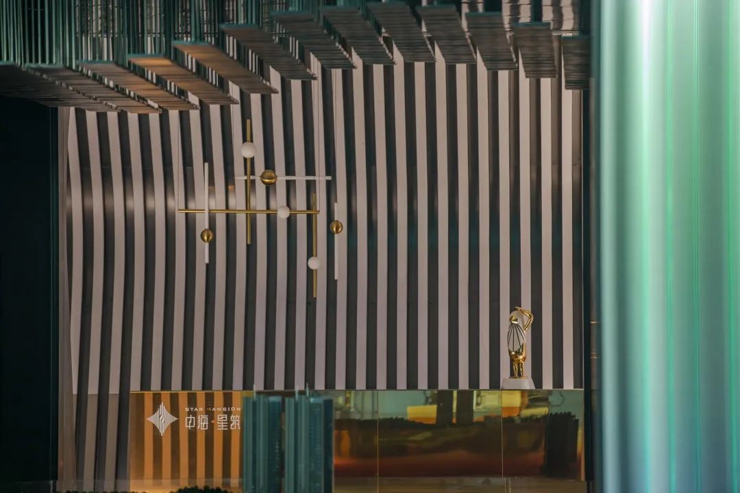 Vol.24 强势爆料矩阵中海星筑苑 赛博朋克风视频流出 生图也能打-36