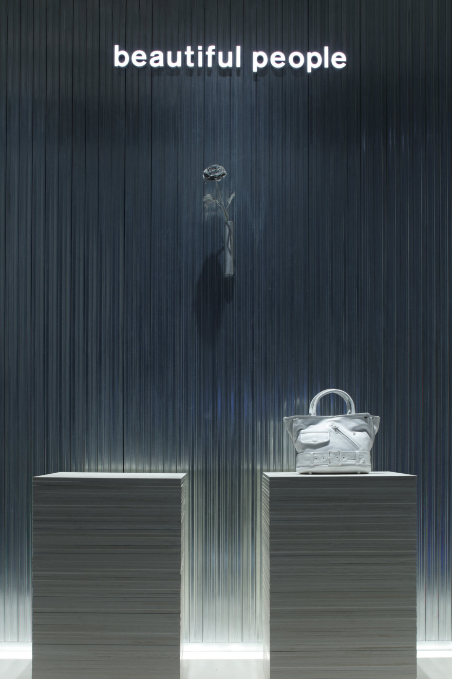 《美丽的人们》-6