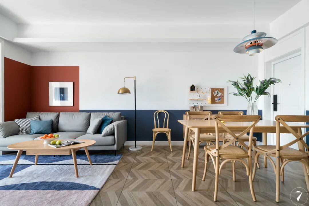 四川自贡 89㎡红蓝撞色家,定制父母宜居空间-11