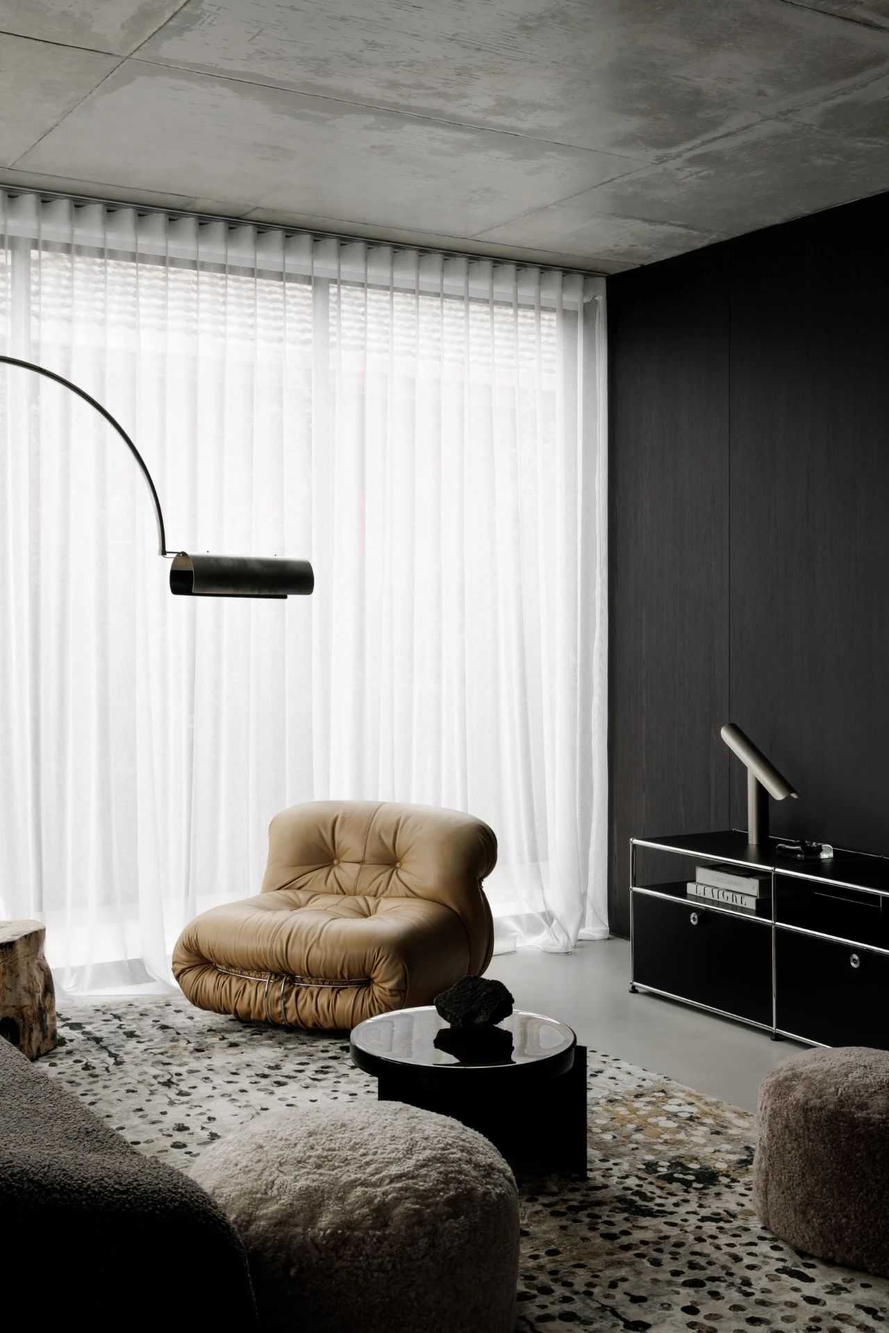 新旧融合的单色住宅丨澳大利亚墨尔本丨C.Kairouz Architects-31