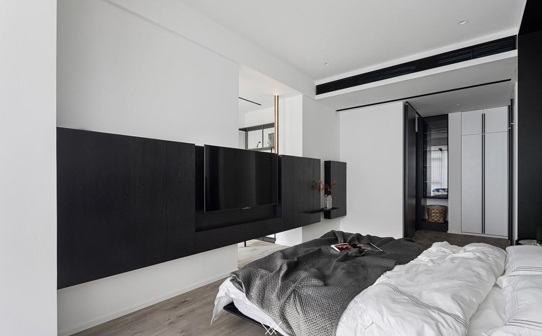 旧房翻新 | 环形落地窗主卧设计，功能与美学的完美融合-6