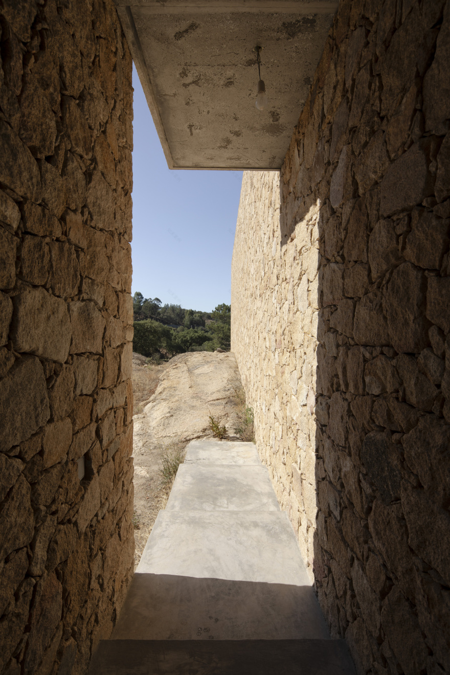 卡斯特洛德维德的众议院工作室丨葡萄牙丨Atelier Landauer-32