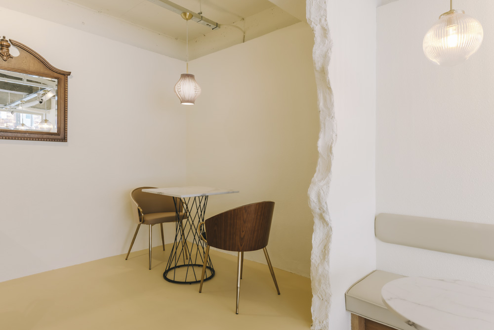 白色极简咖啡厅设计，视觉与味觉的双重享受-10