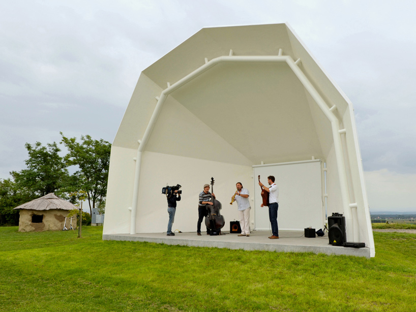 维也纳 koenigsbrunn 村台的乐观舞台设计丨奥地利维也纳丨马丁•费尔辛格建筑事务所-8