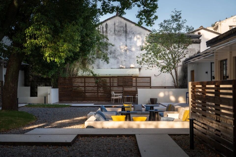 平江路松之屿民宿丨中国苏州丨咫间设计-10