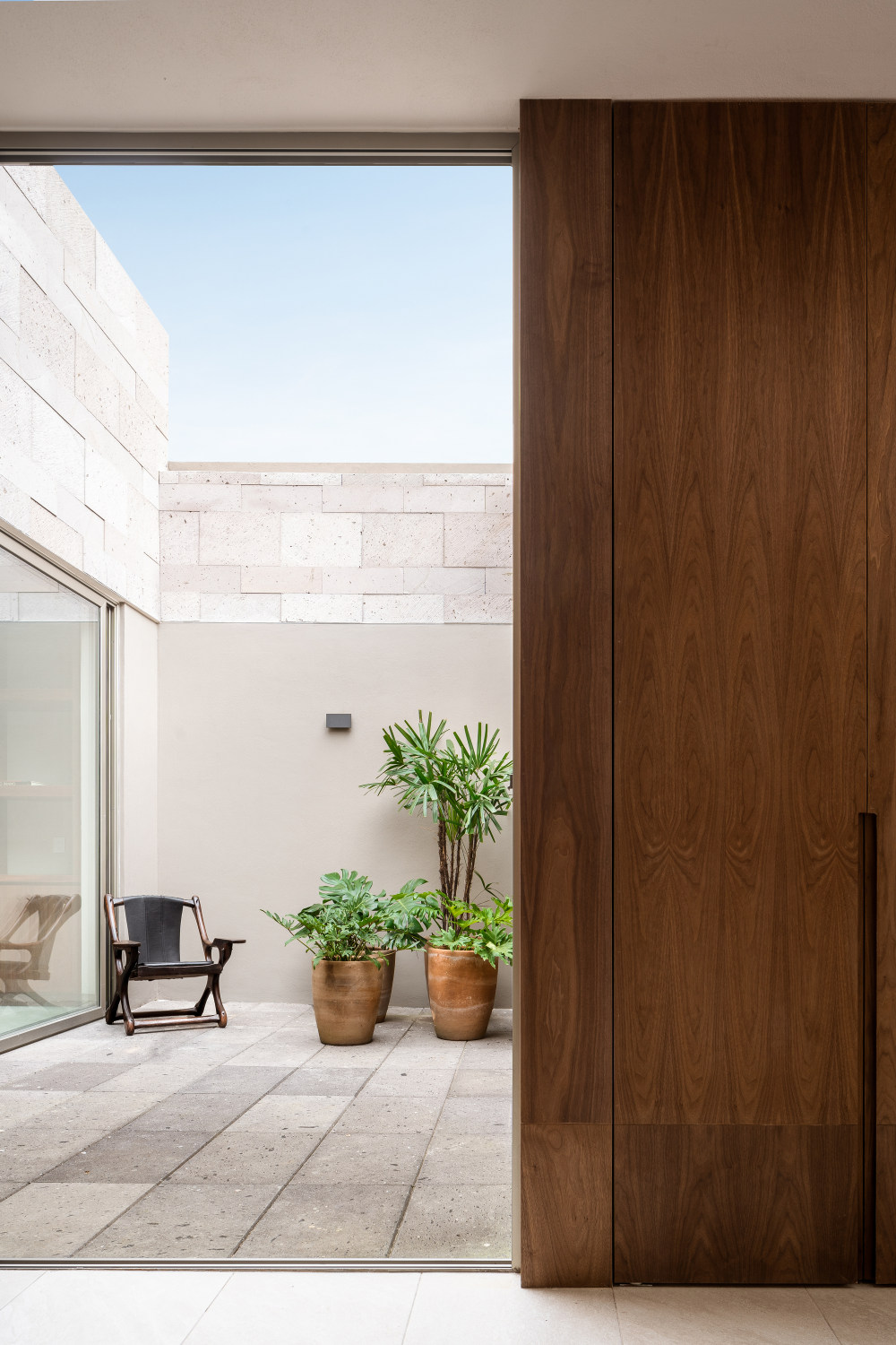 墨西哥 BRT 住宅 | 自然木质与开放空间的和谐融合-13