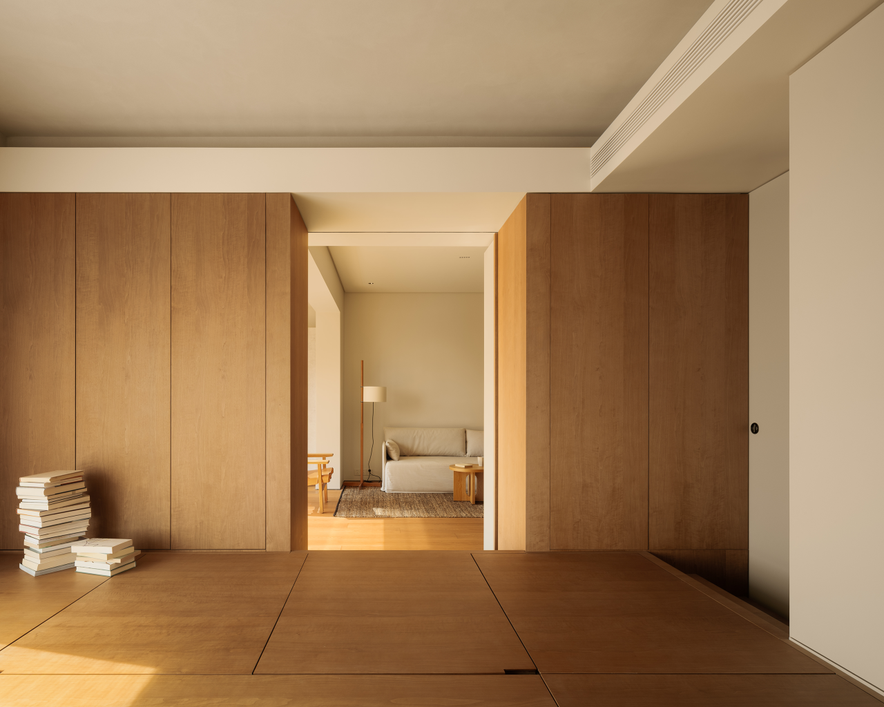 L 之家（注：这里HOUSE常见理解为房子、住宅等意思，结合前面字母L，推测为一个具有特定名称的住所之类，之家是比较常见表达，若有更多背景信息，可能有更合适译法 ） 丨中国广州丨KINJO DESIGN幾築空間設計-52