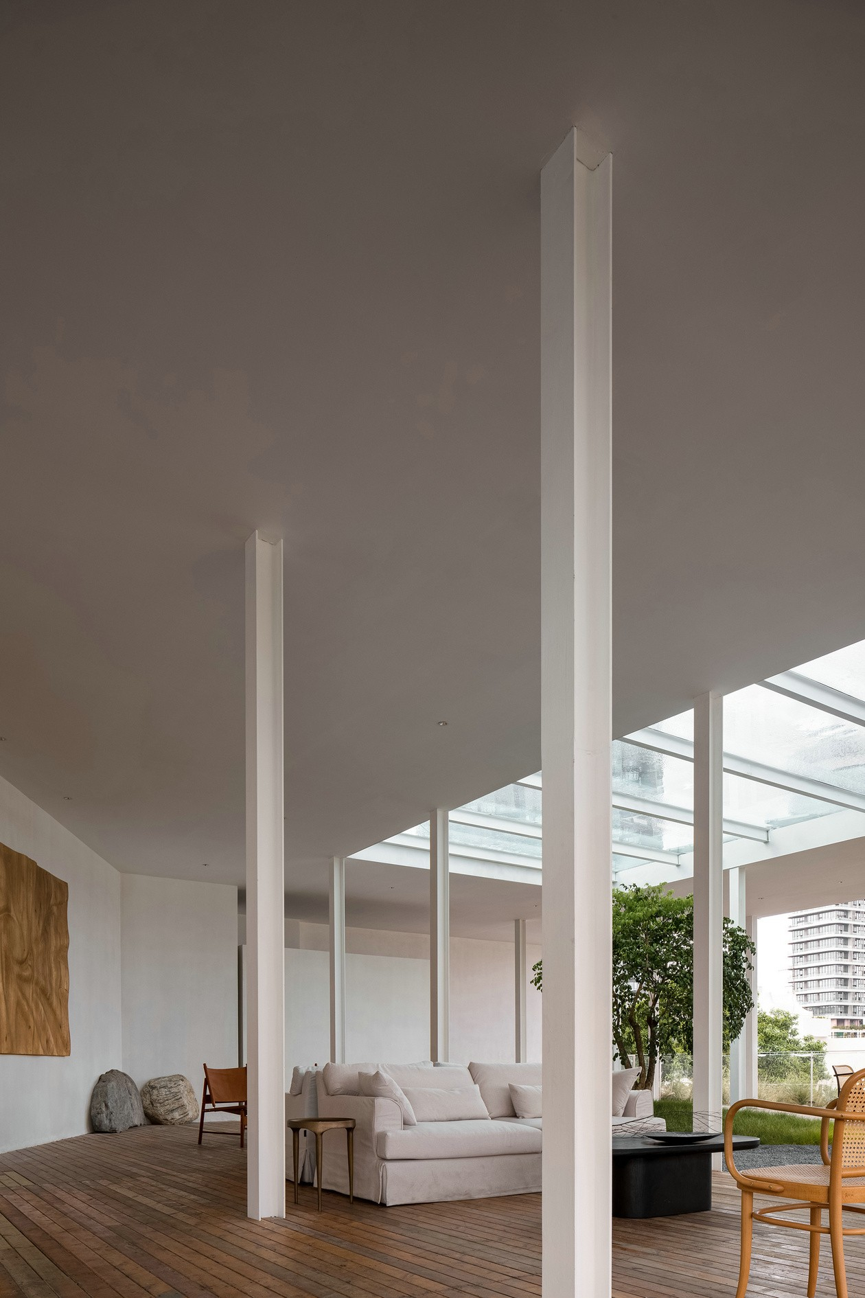 叶晖：融入自然的极简空间—高地星厨 | 今古凤凰-18